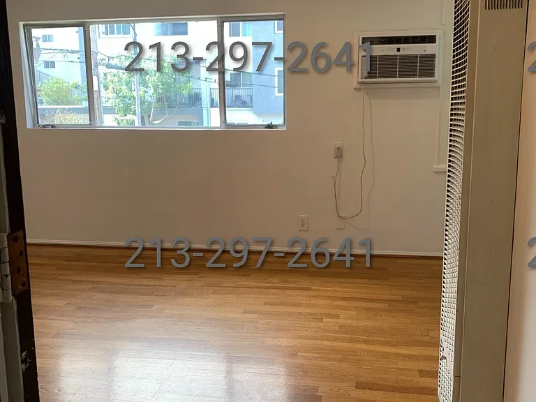 2503 W 4th St #7 — Photo 4