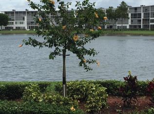 1004 Exeter Dr #A, Boca Raton, FL 33434