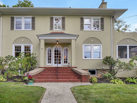87 Echo Ln Larchmont NY 10538-print-057-058-003-4200x2800-300dpi.jpg