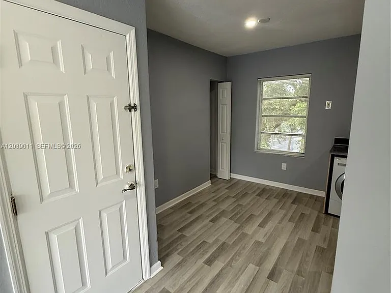 426 NE 77th Street Rd #4 — Photo 7