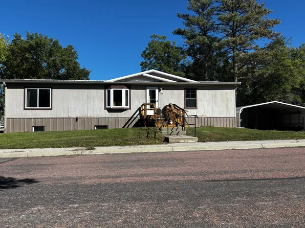 758 W 6th St, Winner, SD 57580