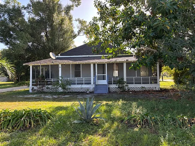 143 S Pasco Ave