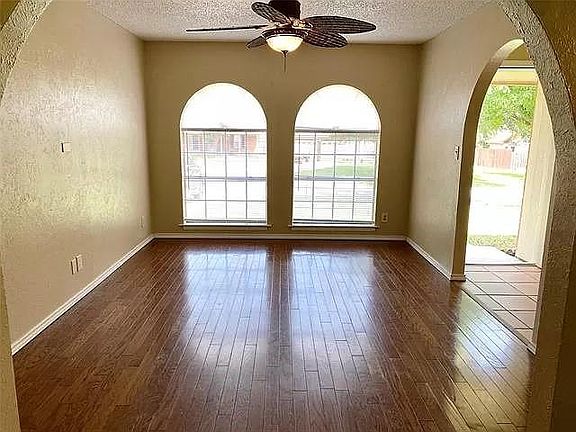 4th image of 613 Todd Ct