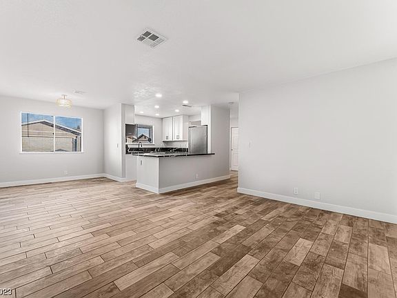 5th image of 4733 Tierra Verde St