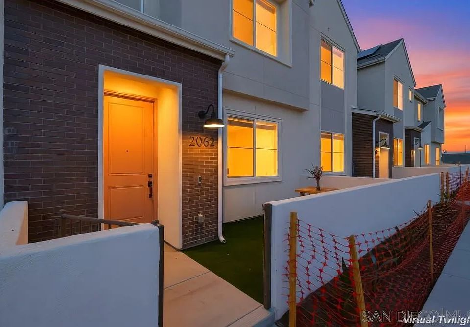 1st image of 2062 Bluestone Cir