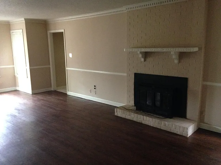 2900 Clearwood Rd — Photo 5