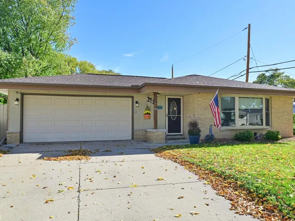 6228 South 26th STREET, Milwaukee, WI 53221