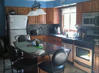 1527 Cortland Dr, Naperville, IL 60565