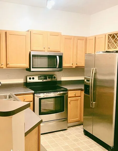 270 Riverbend Dr #1-1B — Photo 8