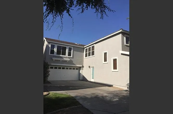 4160 E Betsy Ln — Photo 2