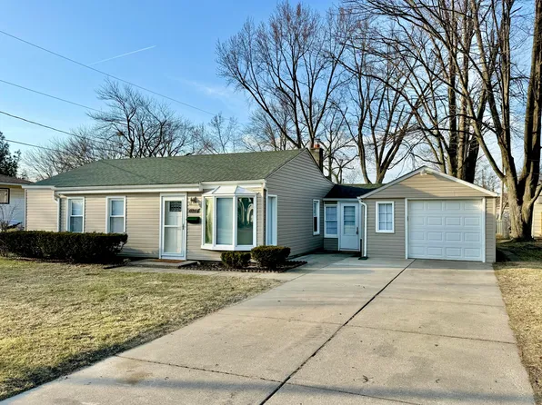 32714 Florence St, Garden City, MI 48135