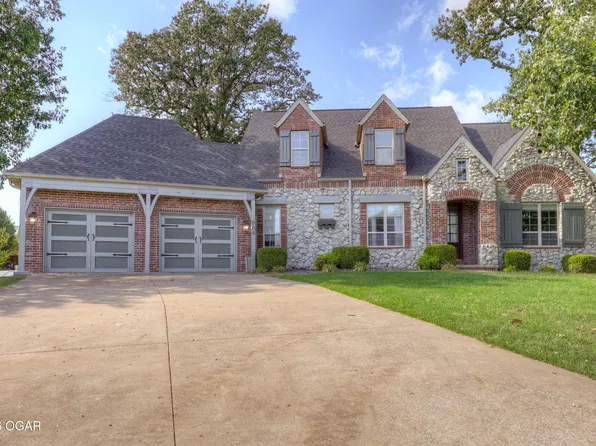 808 Copper Oaks Dr, Carl Junction, MO 64834