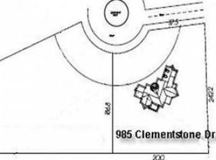 985 Clementstone Dr, Sandy Springs, GA 30342