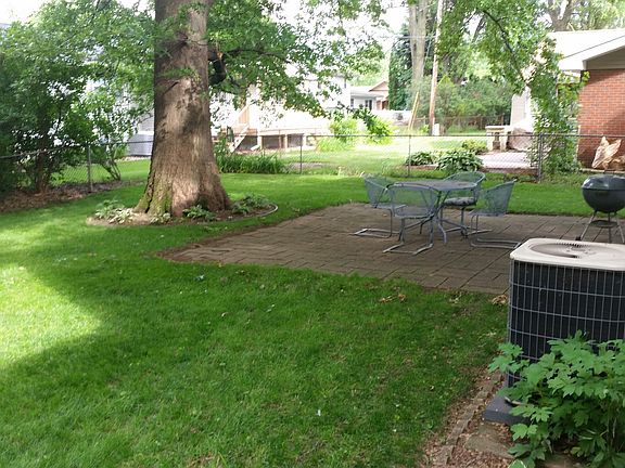 3rd image of 7020 N Teton Dr