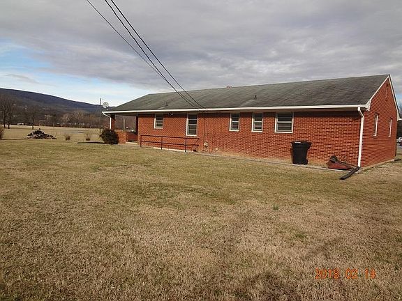 2nd image of 4437 Mayfair Dr