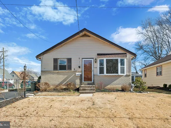 668 Hutchinson Ter, Holmes, PA 19043