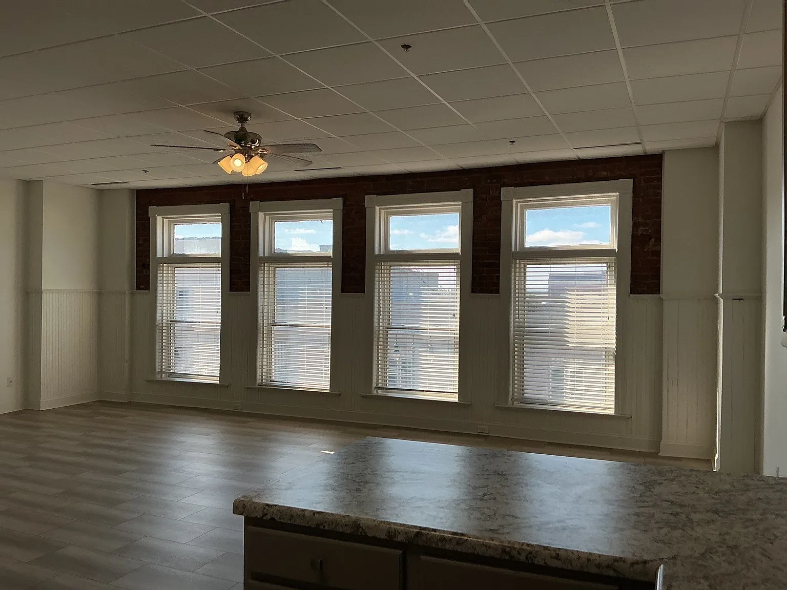 1 bed, 920 sqft, $1,250 — Photo 4