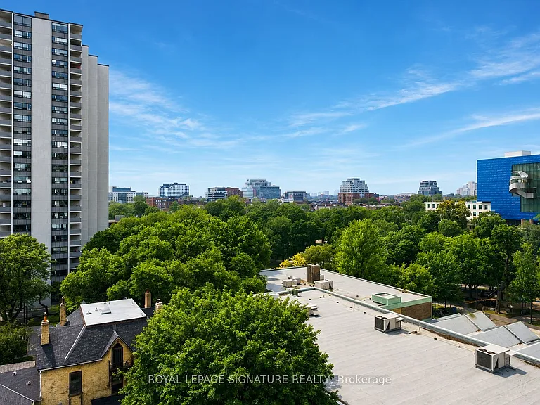 50 McCaul St #917 — Photo 25