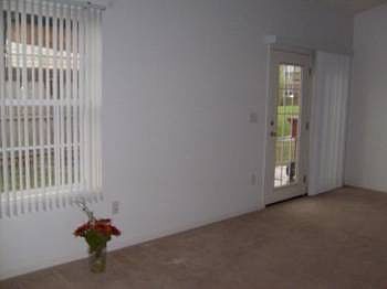 3rd image of 3109 W Walnut St APT 1
