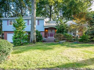 21 Turner Ave, Edison, NJ 08820