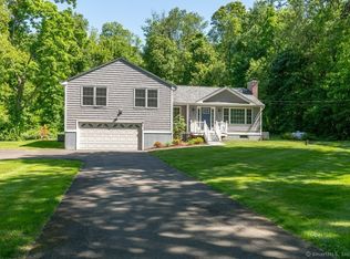 11 Spring Valley Rd, Woodbridge, CT 06525