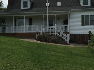 75 Reservoir Ln, Springfield, KY 40069