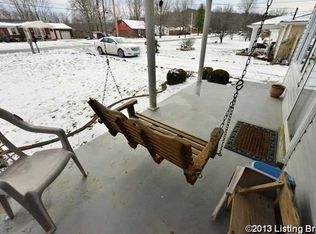 9916 Larlyn Dr, Fairdale, KY 40118