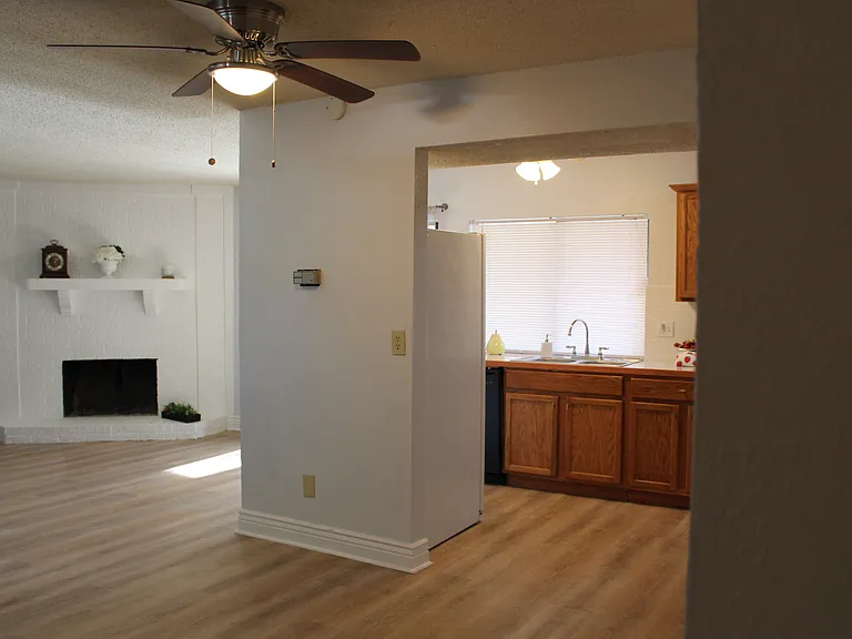1906 Palo Duro Dr — Photo 3