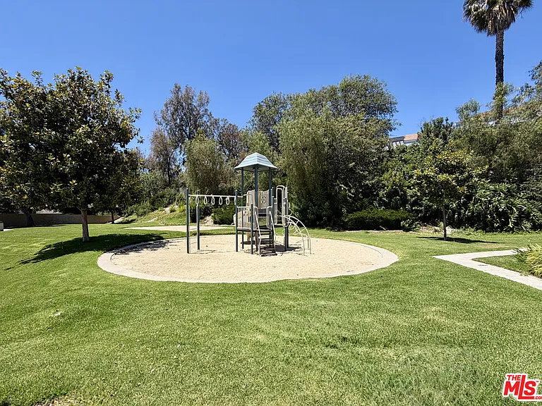 1676 Orinda Ct — Photo 19