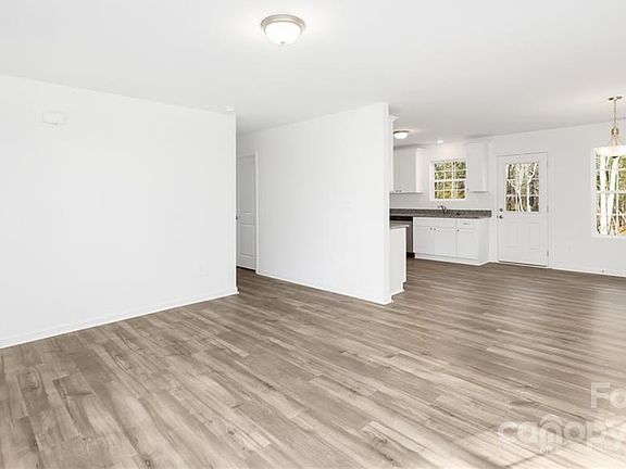 2nd image of 1064 Westminster Dr