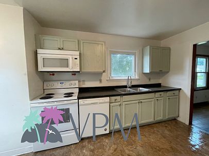 5th image of 2924 Prast Blvd