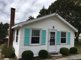 18 Edge Hill Rd, Niantic, CT 06357