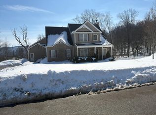 7 Clinton Aly, Monroe, NY 10950