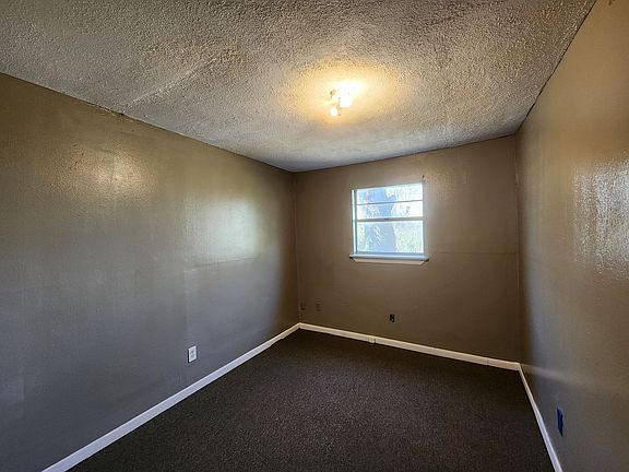 5th image of 1722 Magnolia Ave