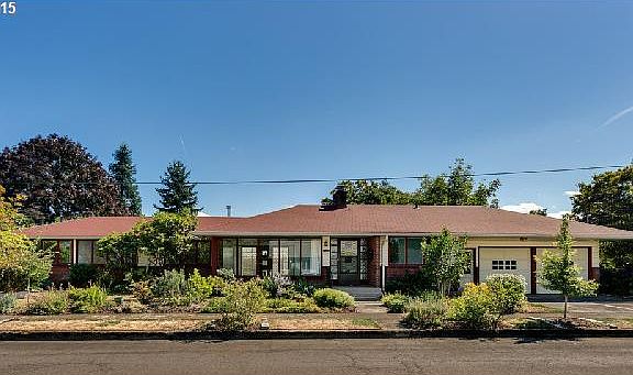 2nd image of 301 NW 44th St