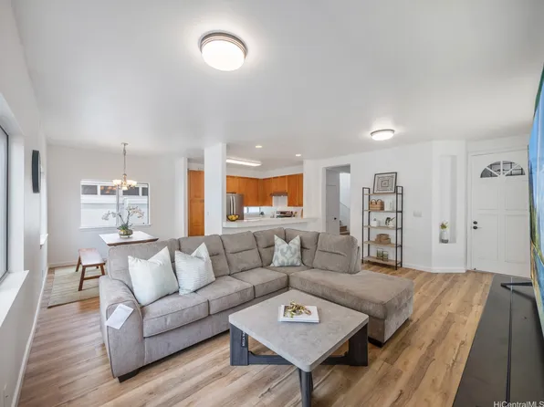 1060 Kinau St APT A4, Honolulu, HI 96814