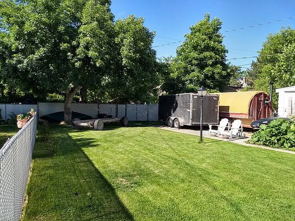 Back Yard, RV Parking