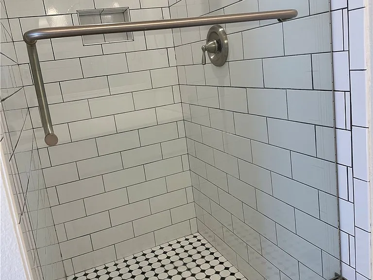 380 W Wilson St #F103 — Photo 13