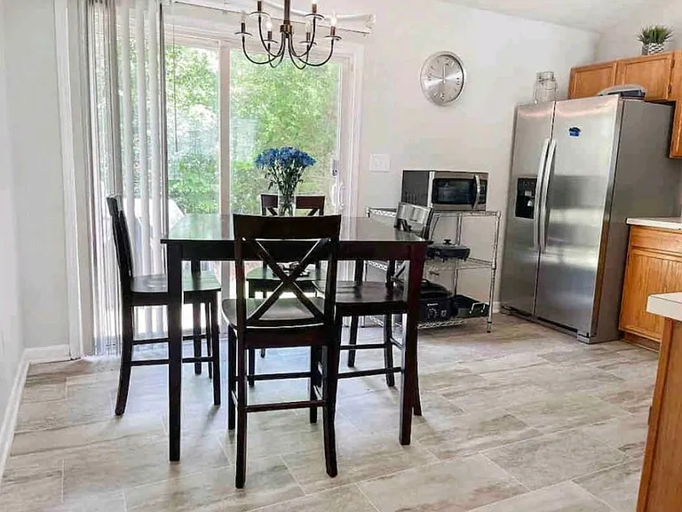 Quartz Dr — Photo 6