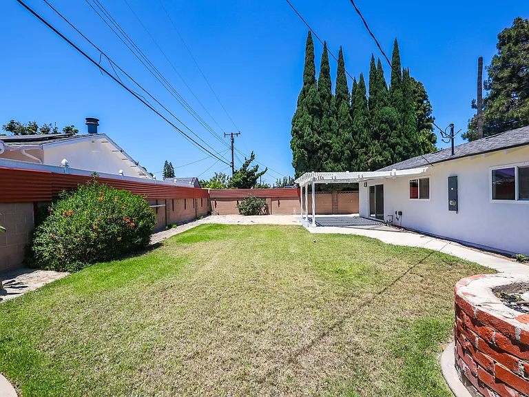 13871 Ward St — Photo 14