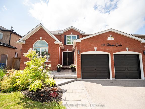 3rd image of 139 Rhodes Cir