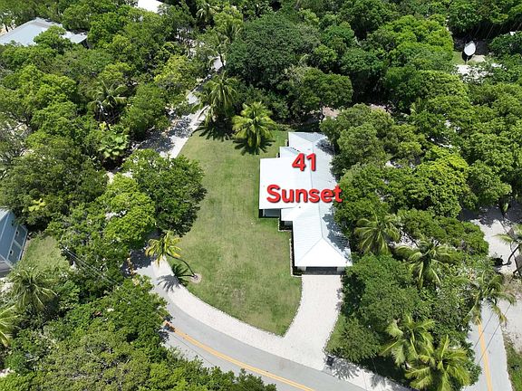 2nd image of 41 Sunset Rd