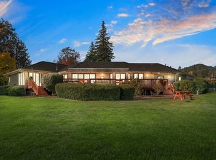 3443 Ross Ln, Central Point, OR 97502