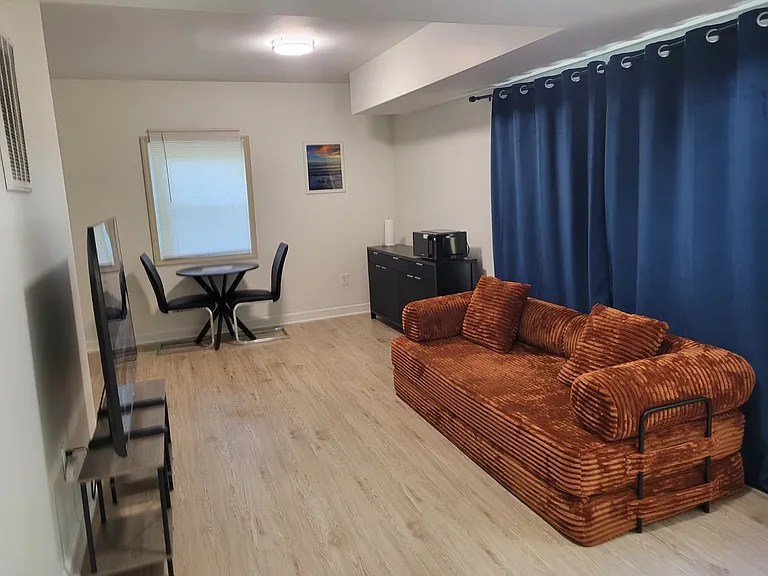 1521 Anthony Dr — Photo 26