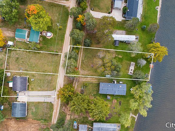 2nd image of 11621 Riverside Dr