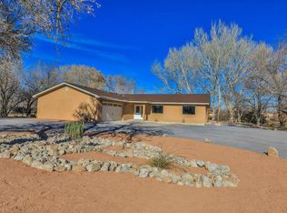 42 Avenida Alegre, Los Lunas, NM 87031