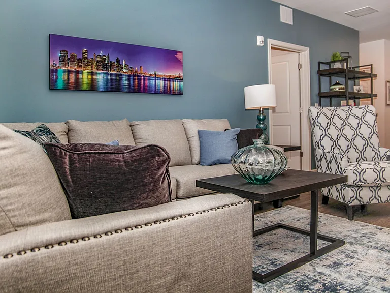 12 S Maple Ave — Photo 30