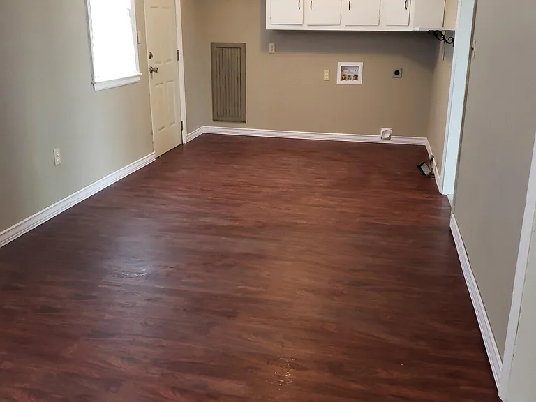 1102 N Glendale St — Photo 4