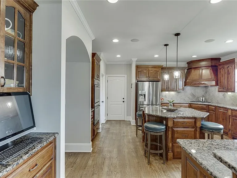 4612 Grandview Pkwy — Photo 23