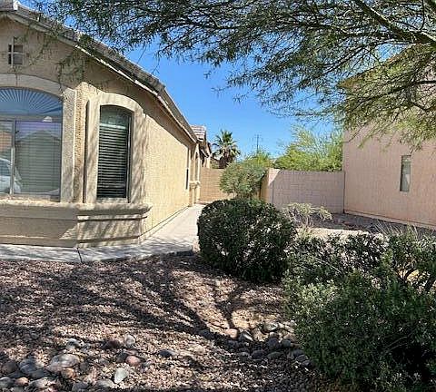 2nd image of 41308 W PRYOR Lane
